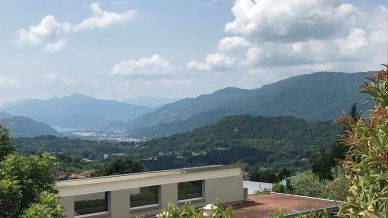 Aussicht auf Luganersee: von Terrasse Trattoria Menghetti, 100 Schritte vom Rustico entfernt