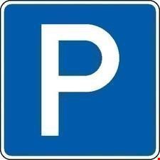 Parkplatz im Zentrum von Nidau